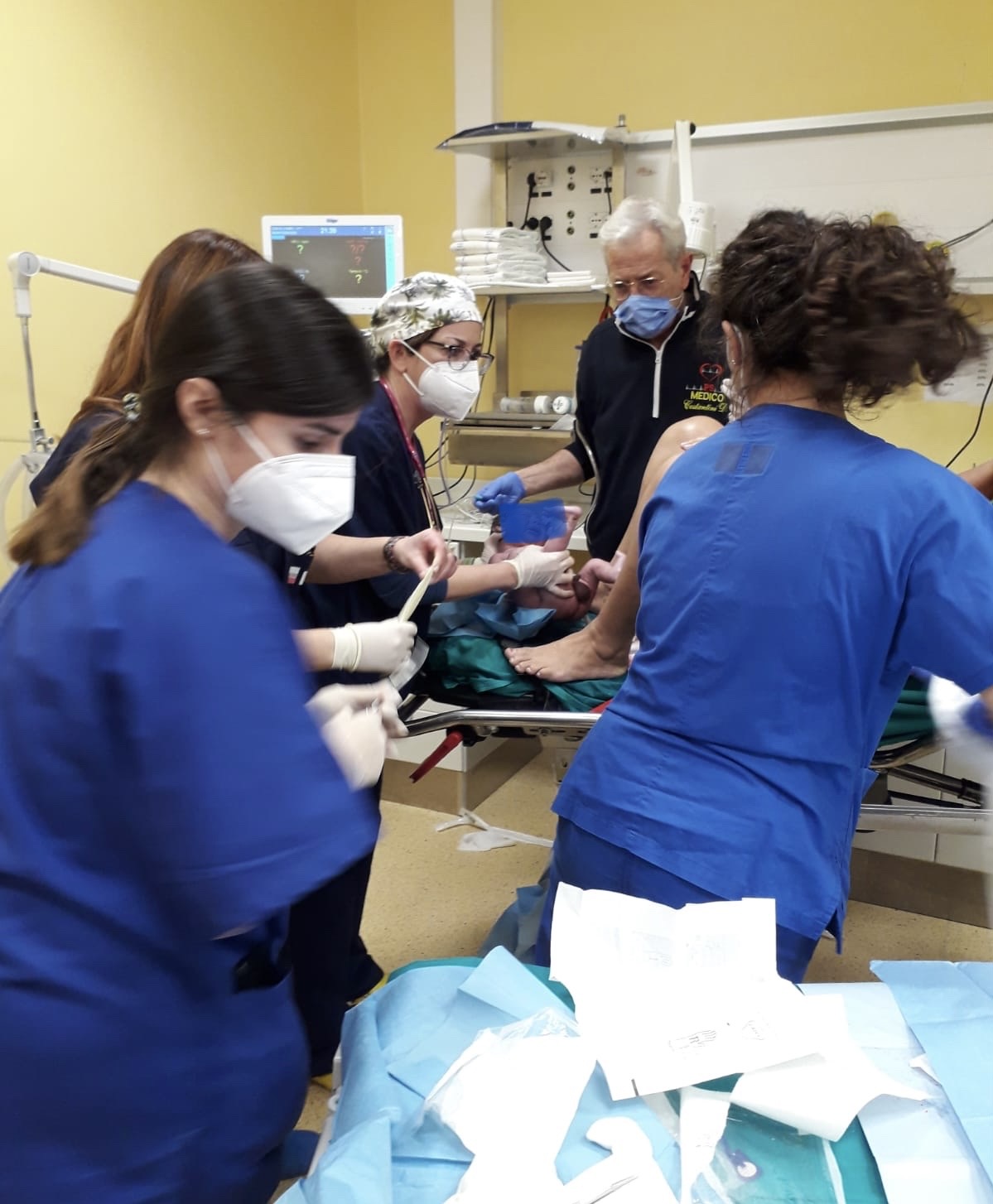 Bimbo ha fretta di nascere. Parto al Pronto Soccorso del Fazzi