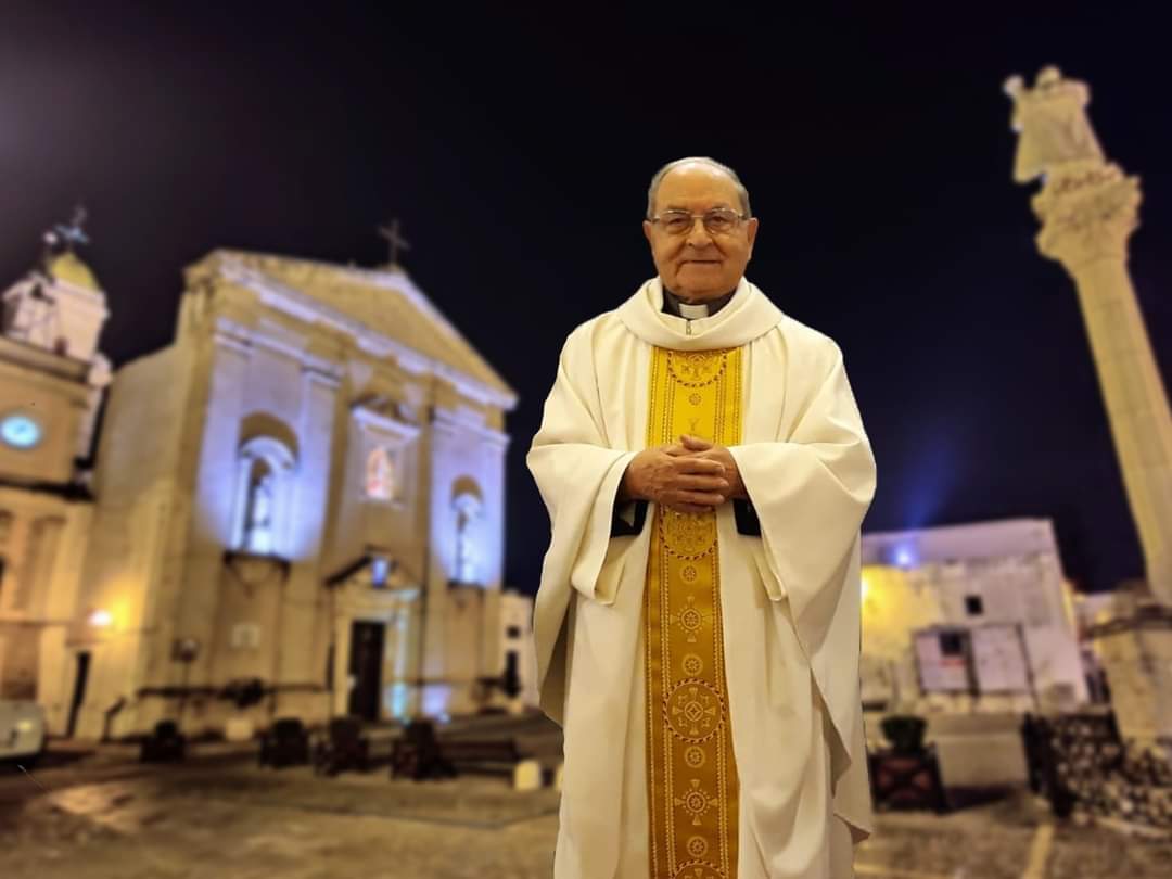 Si è spento don Salvatore Barone, storico parroco di Taviano