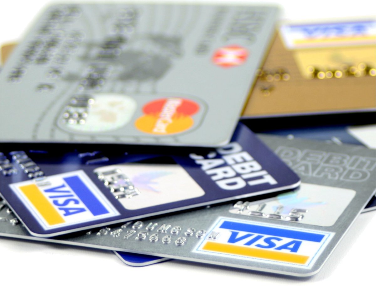 Truffe, “attenzione ai falsi operatori di banche o di poste italiane”