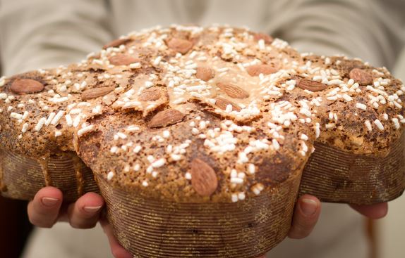 Pasqua, colomba batte uovo: ma è fai da te in 4 famiglie su 10