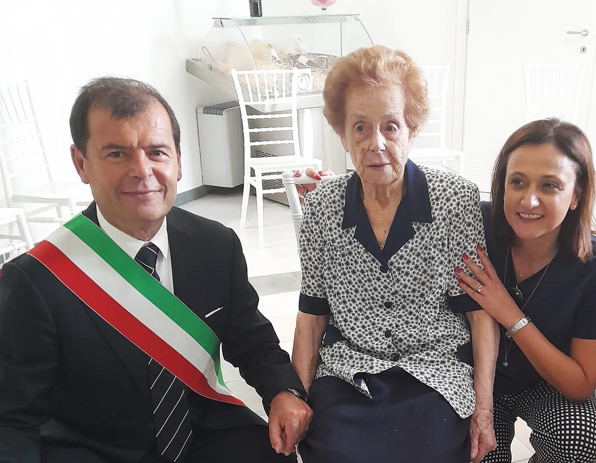 Festa a Taviano per i 100 anni di zia Tetta