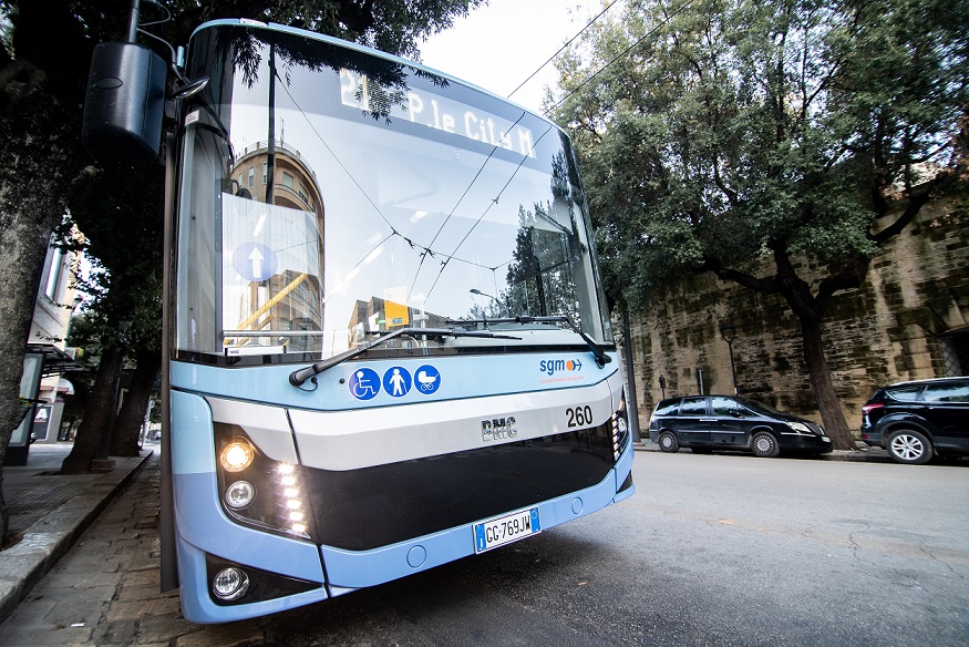 Trasporto pubblico, bus fino a mezzanotte per i parcheggi interscambio