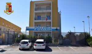 Rapina col coltello alla gola a Tuglie, arrestato presunto autore