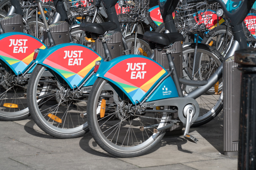 A Lecce arriva il modello di Delivery di Just Eat: 17 ridera assun