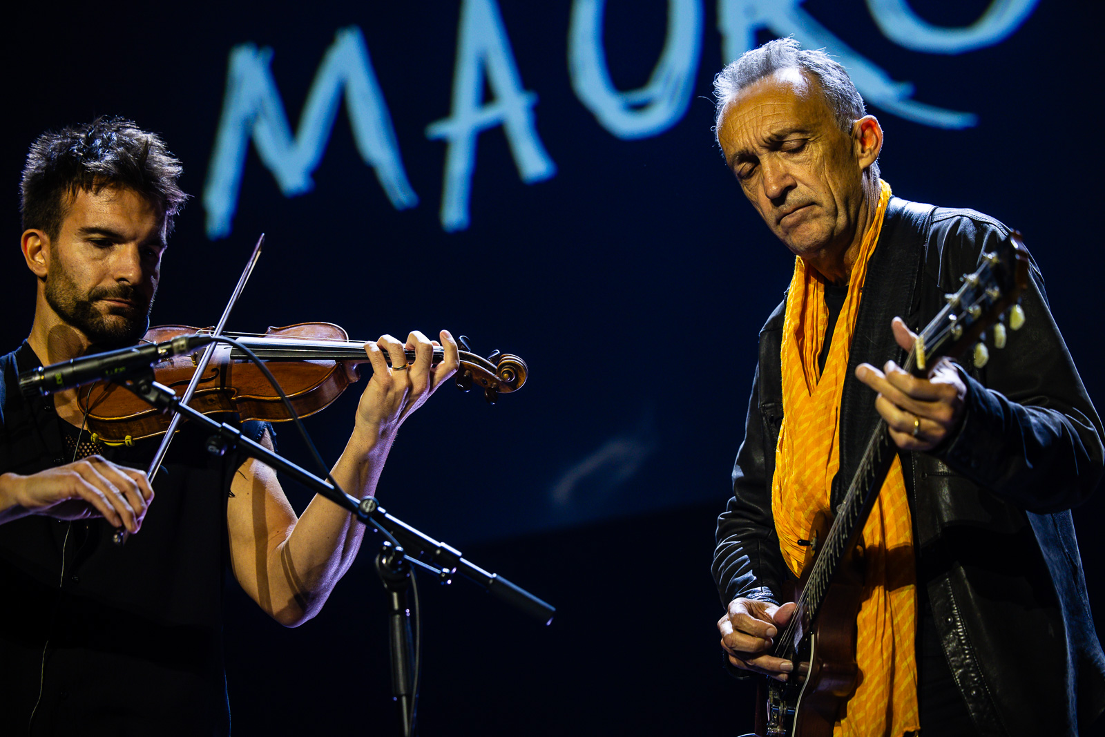 Justin Adams & Mauro Durante per la rassegna “Orbite. Musiche intorno al mondo